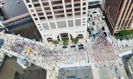 Revolutionaries call for end of Israel, march through security zone at RNC in Milwaukee