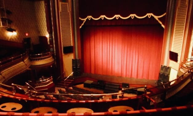 The Grand Oshkosh: Wisconsin’s Gem Since 1883